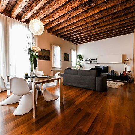 شقة البندقية  في Frari Luxury المظهر الخارجي الصورة