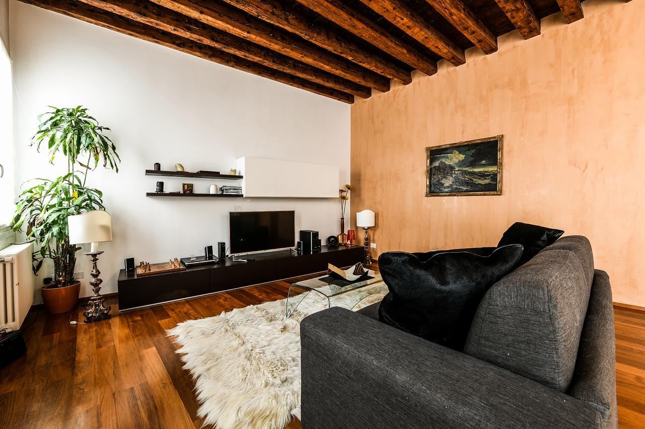 شقة البندقية  في Frari Luxury المظهر الخارجي الصورة